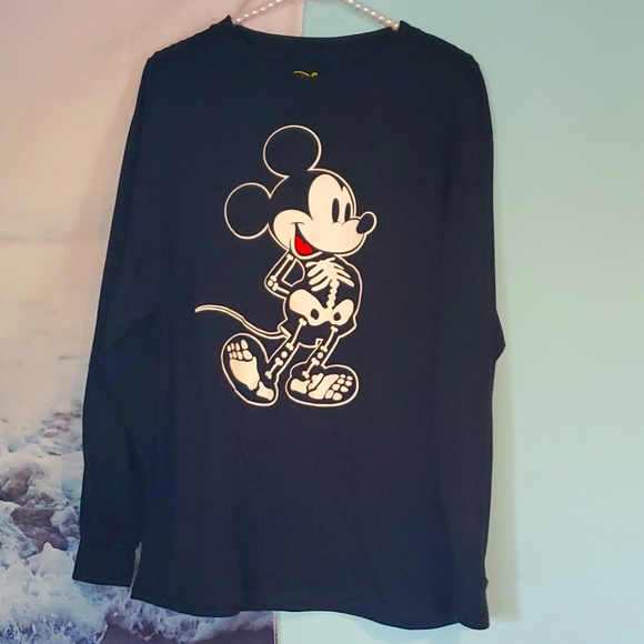 Glow in the Dark Mickey Mouse shirt